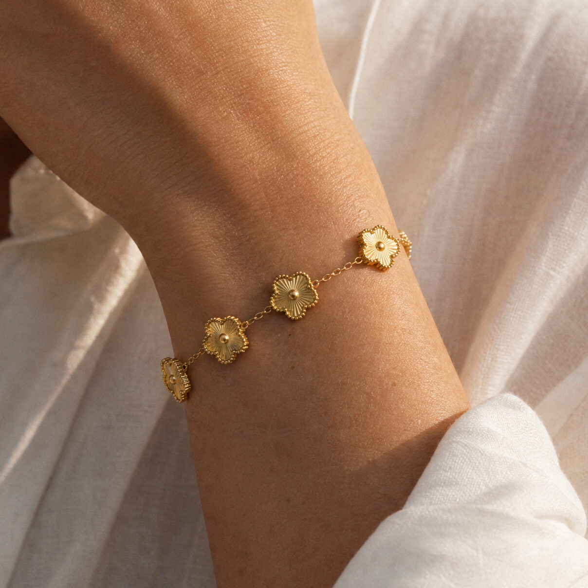 Chiara Flower Bracelet