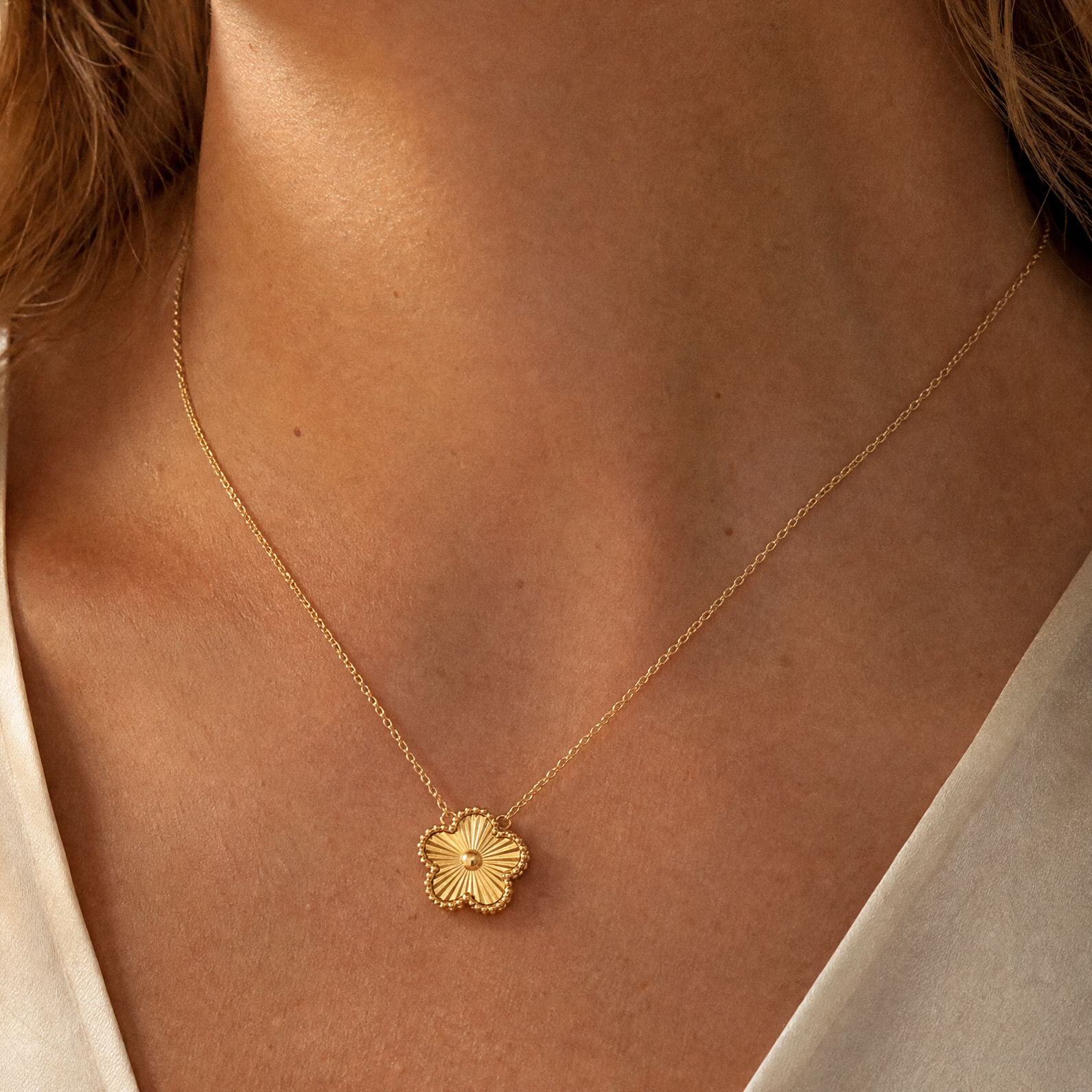 Clarissa Flower Necklace