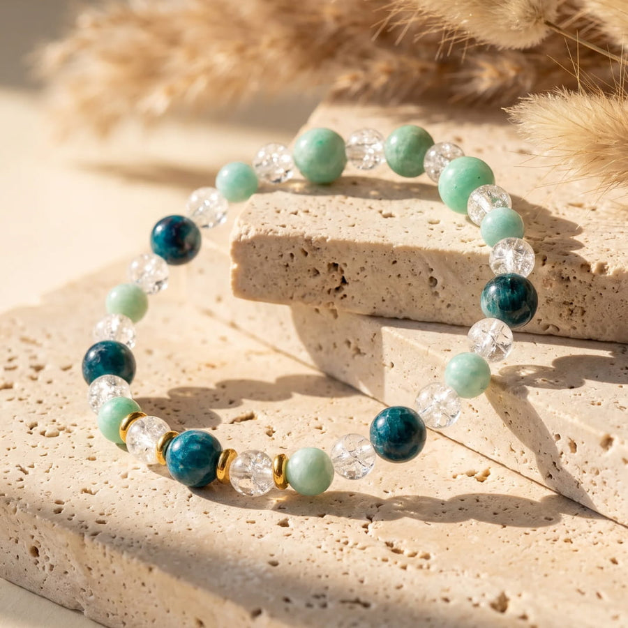 "Lagoon Dream" Bracelet in Amazonite, Apatite & Crackled Rock Crystal