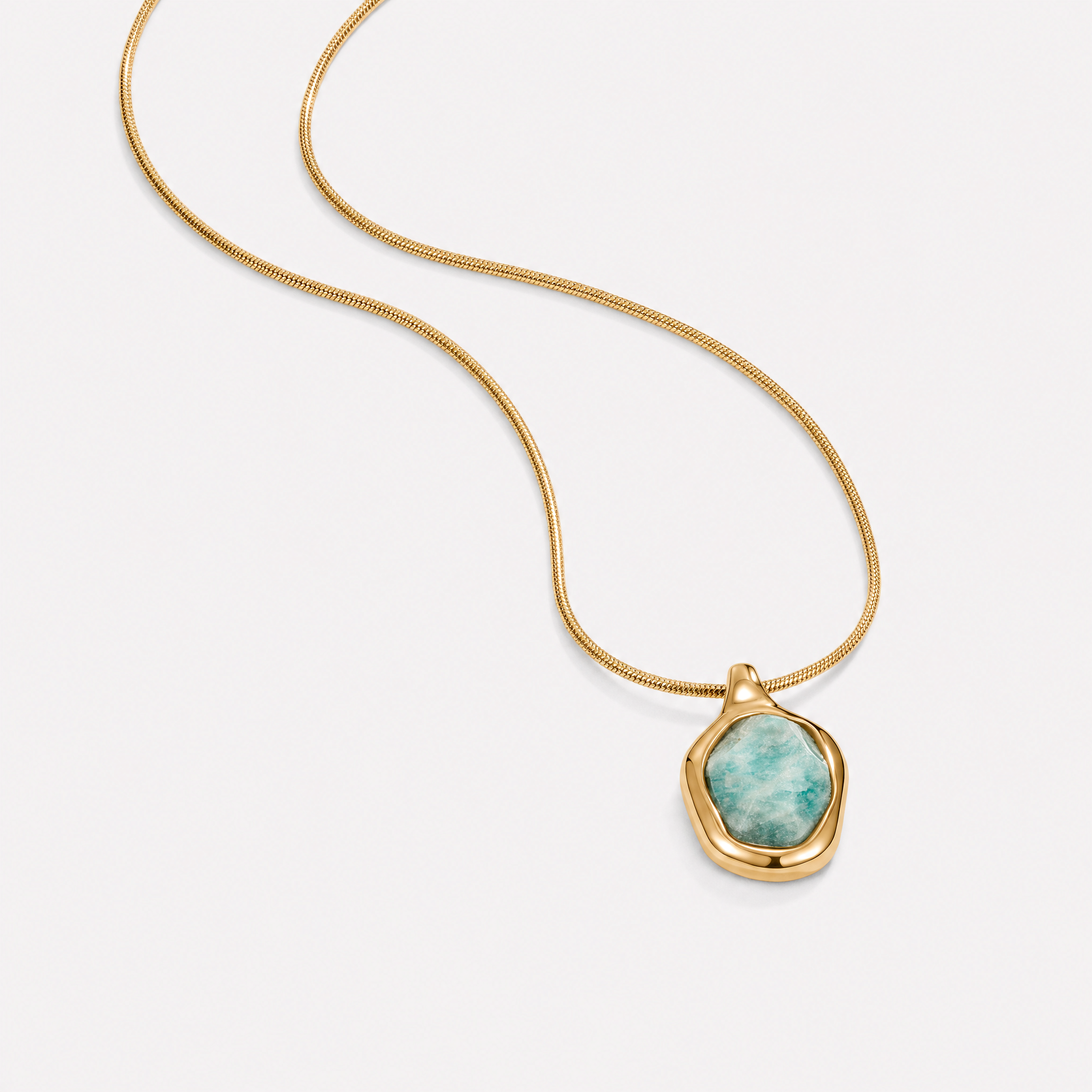 Mariella Pendant Necklace
