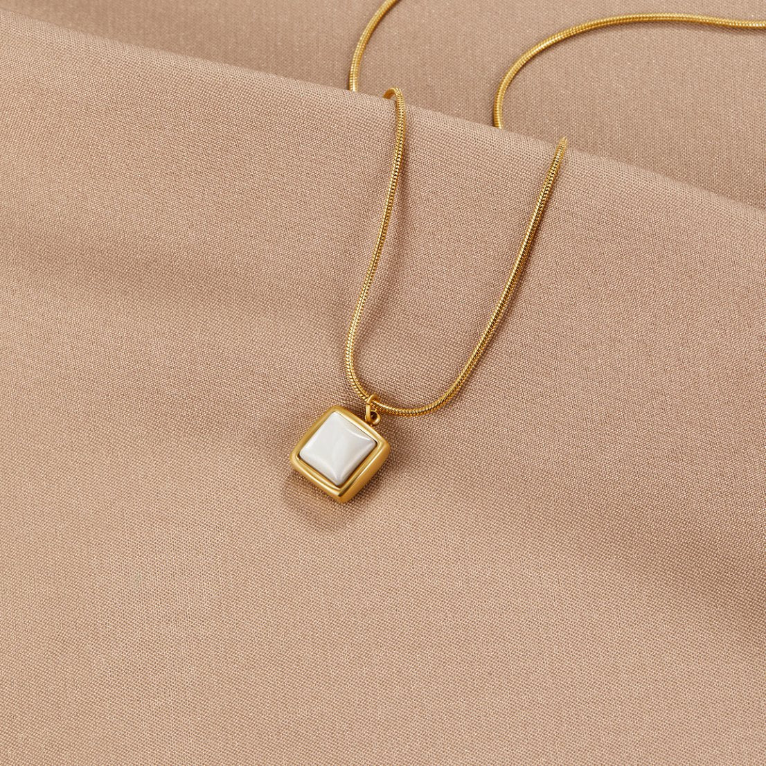 Emilia Pendant Necklace