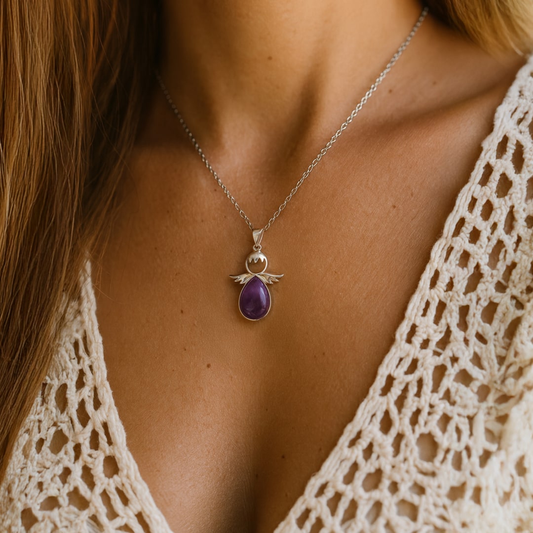 "Little Winged Guardian" Pendant and its Natural Stone