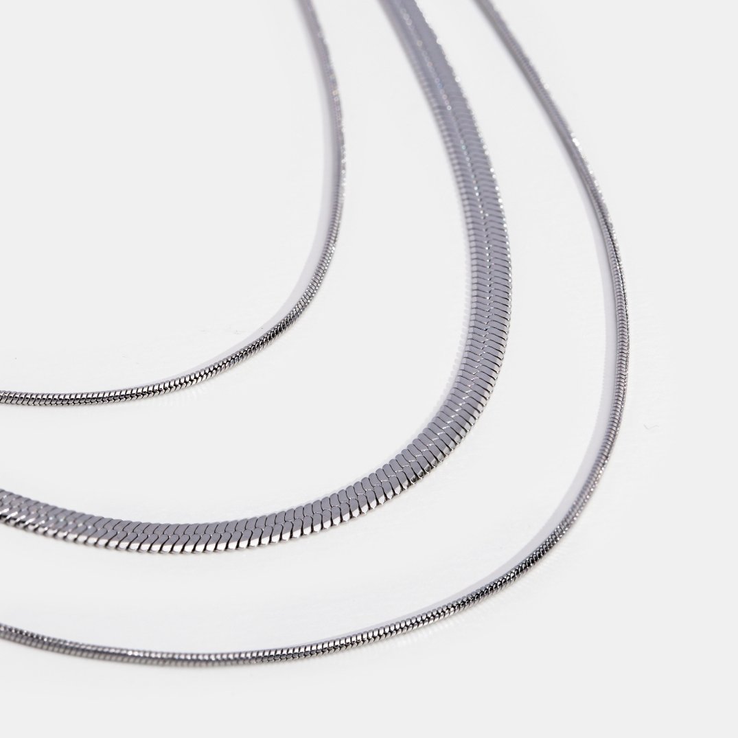 Simona Herringbone Necklace