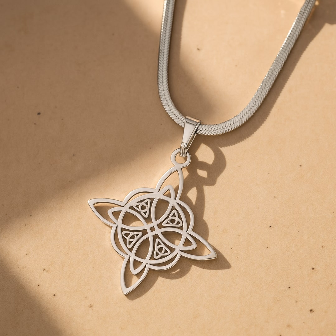 "Secret Knot" Pendant - Flat Chain