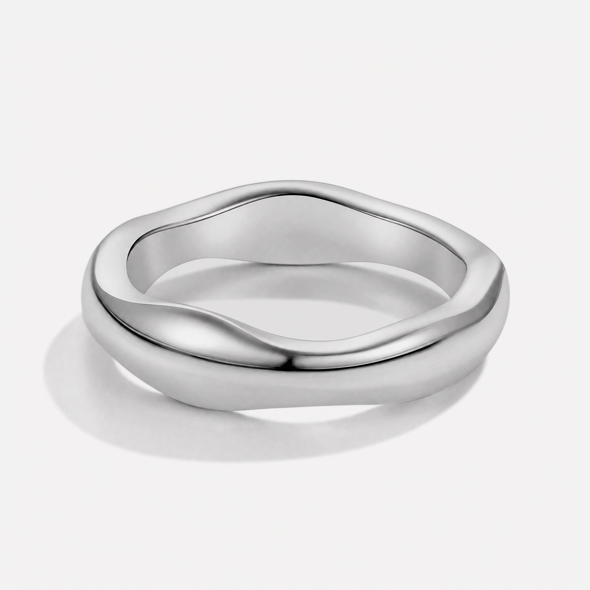 Luana Bold Wave Ring