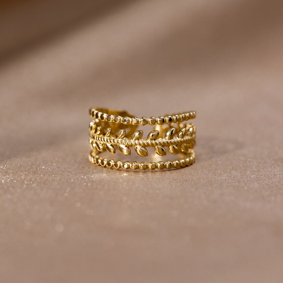 Edera Leaf Ring