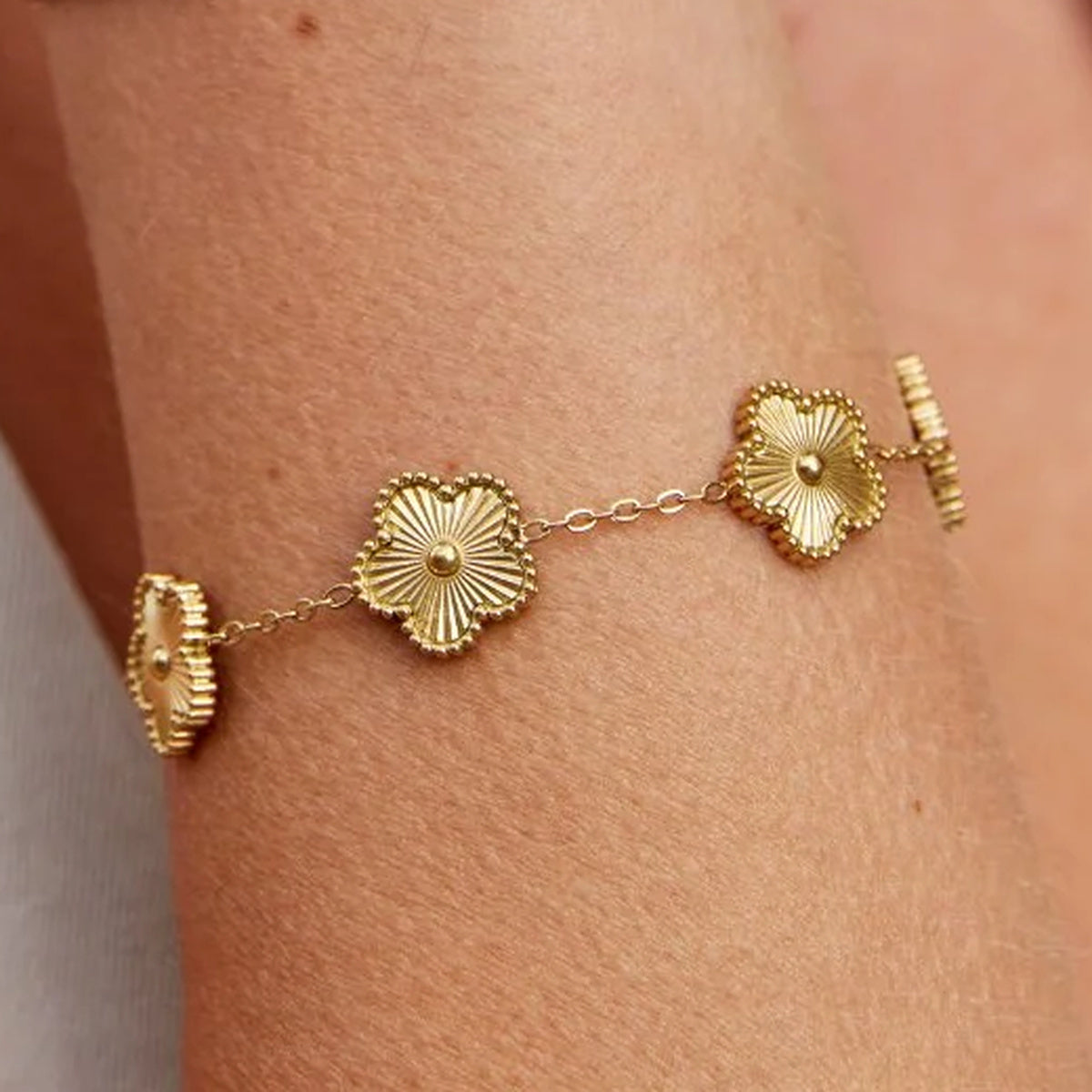 Chiara Flower Bracelet