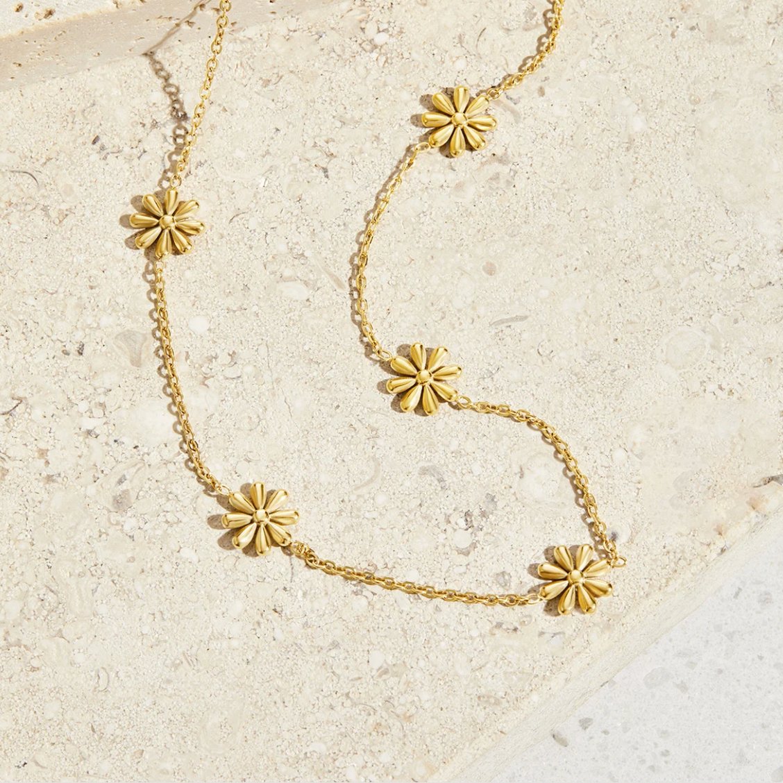 Arianna Daisy Chain Necklace