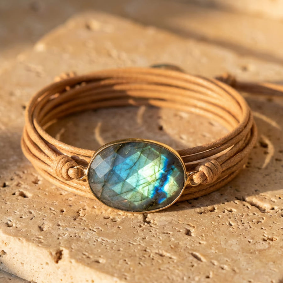 "Light" Bracelet in Labradorite