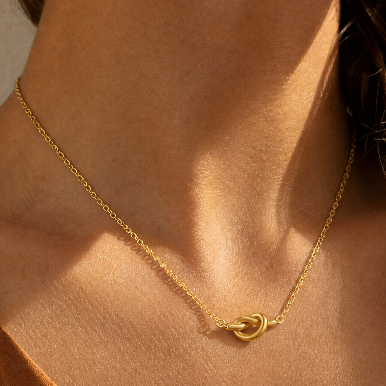 Orietta Knot Necklace