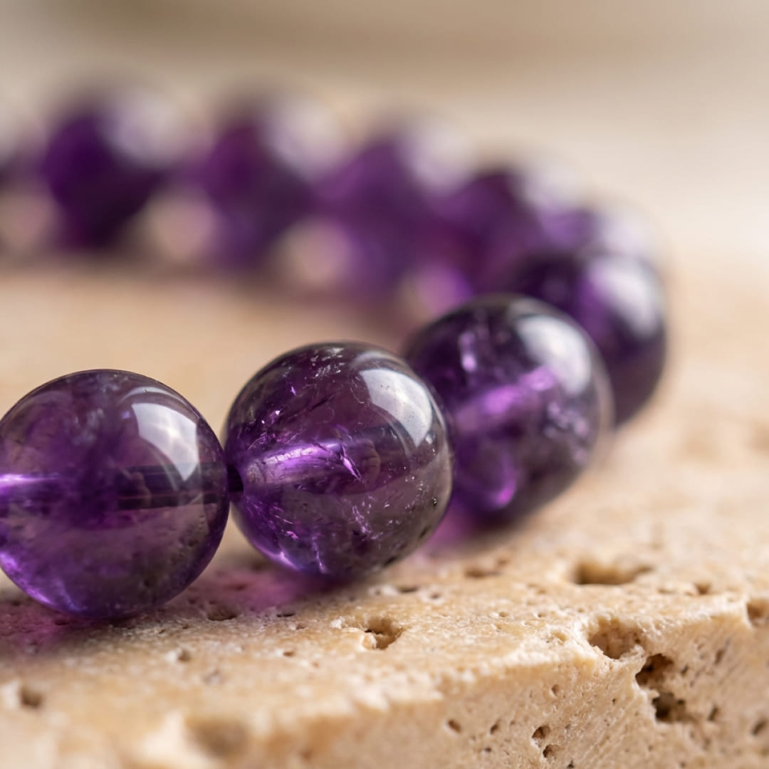 "Symbol of Soothing" Bracelet in Amethyst