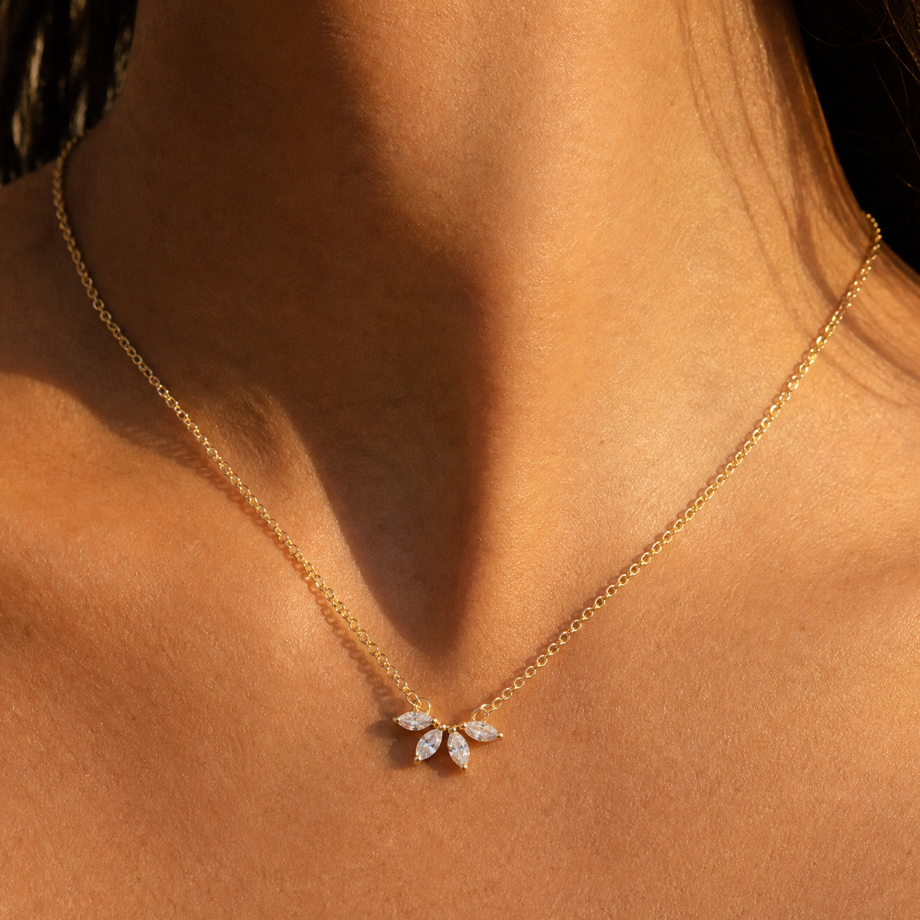 Silvia Leaf Necklace