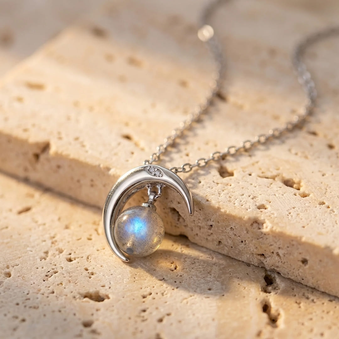 "Enchanted Moon" Pendant in Labradorite